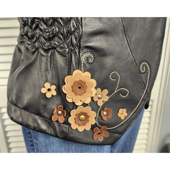 Wilsons Women's Leather & Suede Vest Whimisgoth Black Studded Biker size Large - Picture 2 of 12